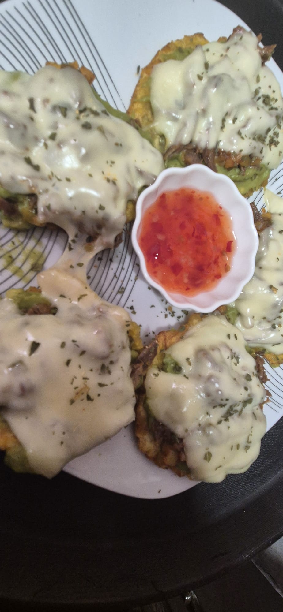 Patacones con ají colombianos